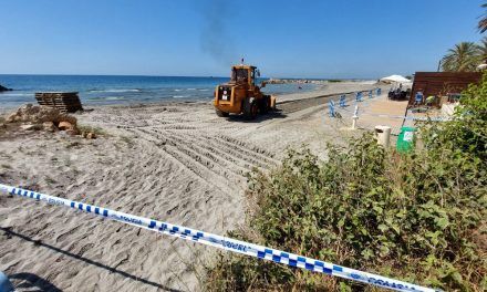 El Ayuntamiento trabaja con urgencia para restaurar la normalidad en una cala de Santa Pola del Este